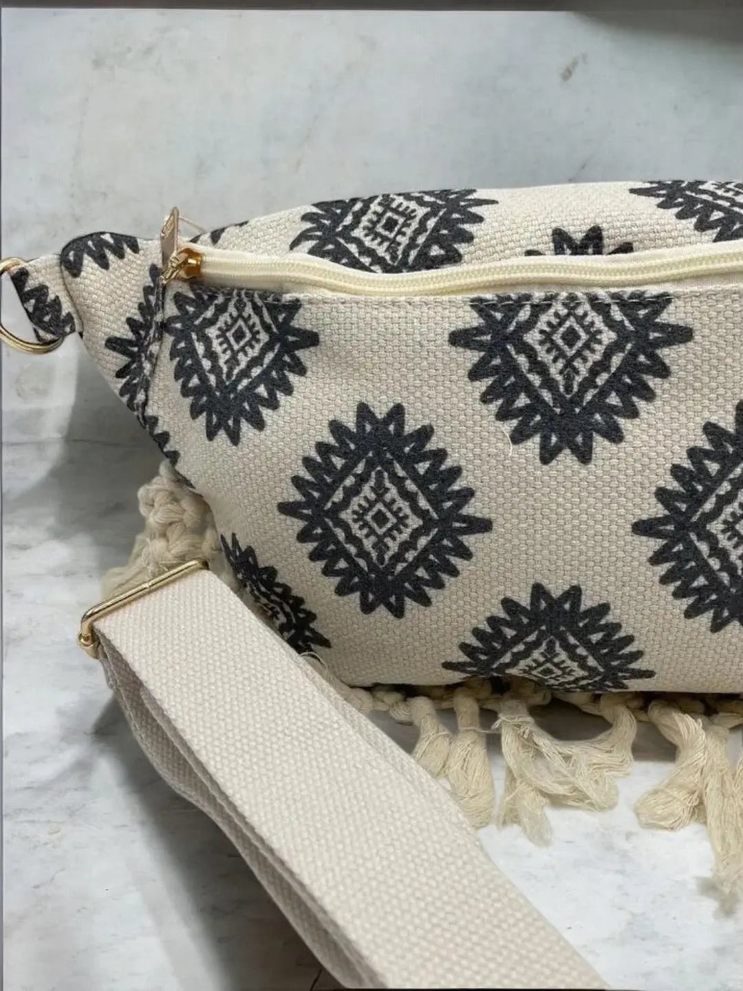 Sac Banane XL Bandoulière textile style Bohème noir et beige Le Petit Placard
