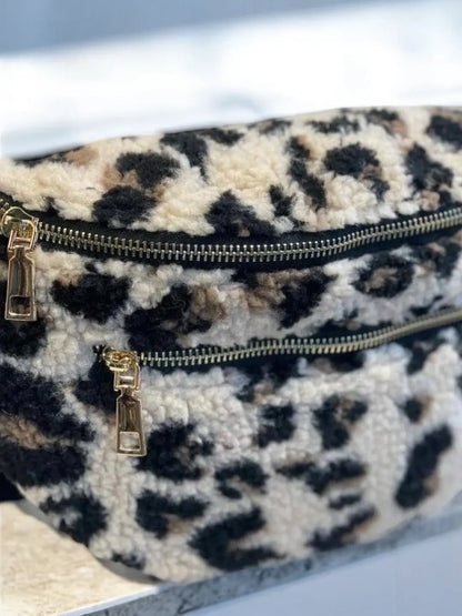 Sac banane XL peluche moumoute 2 poches léopard beige marron Le Petit Placard