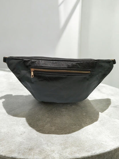 Sac banane XL simili cuir noir irisé mousquetons dorés Le Petit Placard