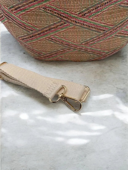 Sac banane XL tressé paille multicolore tons rose Le Petit Placard