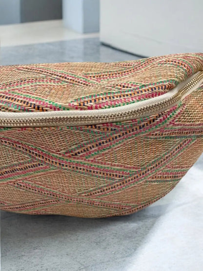 Sac banane XL tressé paille multicolore tons rose Le Petit Placard