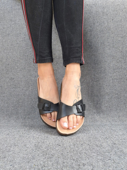 Chaussures sandales large bride noir intérieur cuir Le Petit Placard
