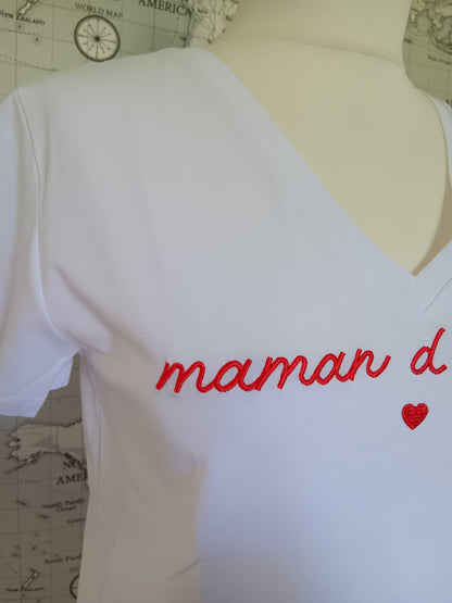 White short sleeve t-shirt with red 'maman d'amour' embroidery, Le Petit Placard