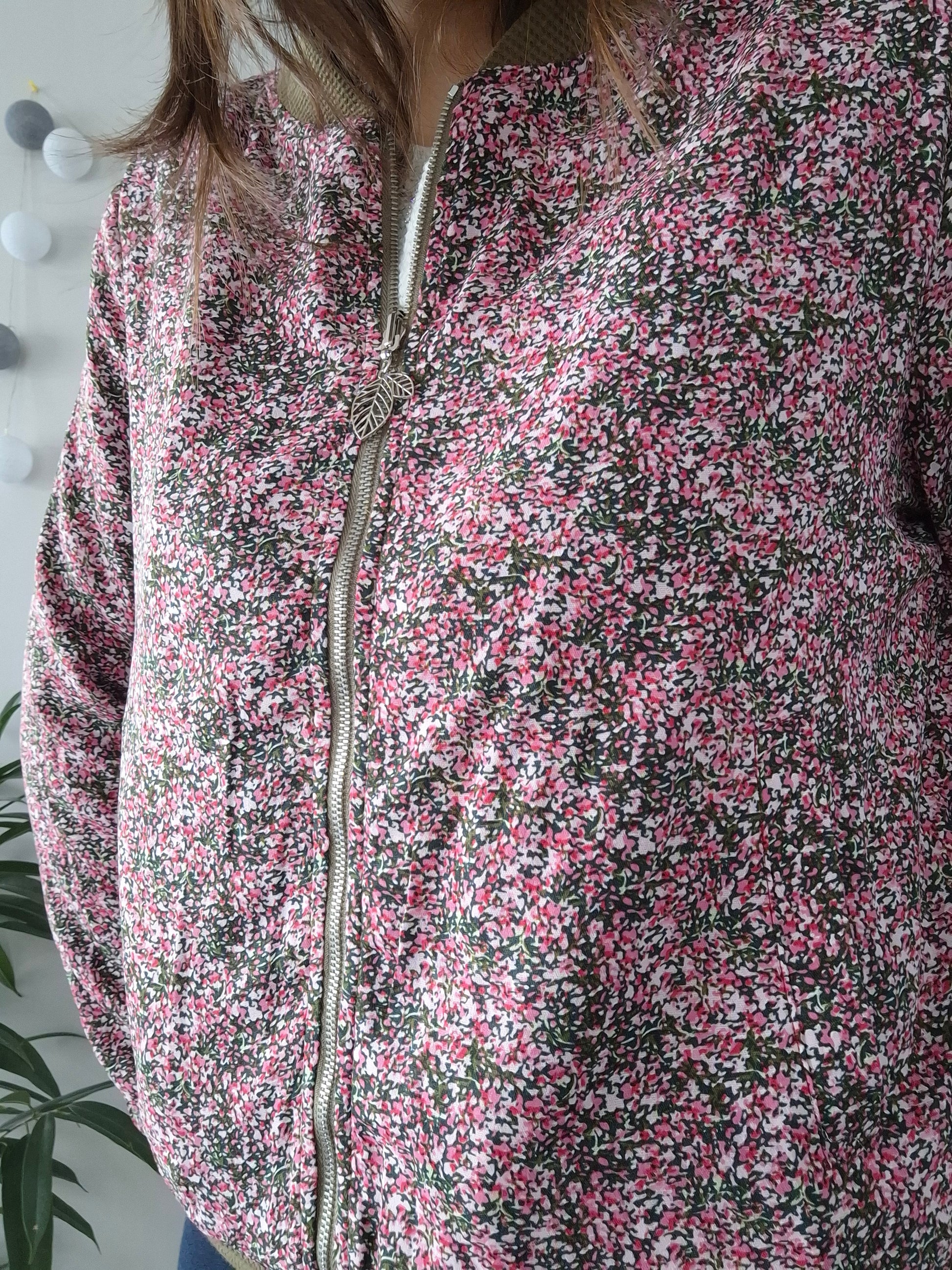 Floral print Laura Jo raincoat with zipper, trendy spring outerwear from Le Petit Placard