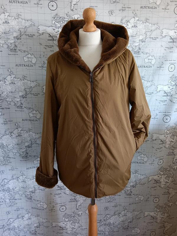 Manteau court réversible fourré imperméable camel marque Laura Jo - Le Petit Placard