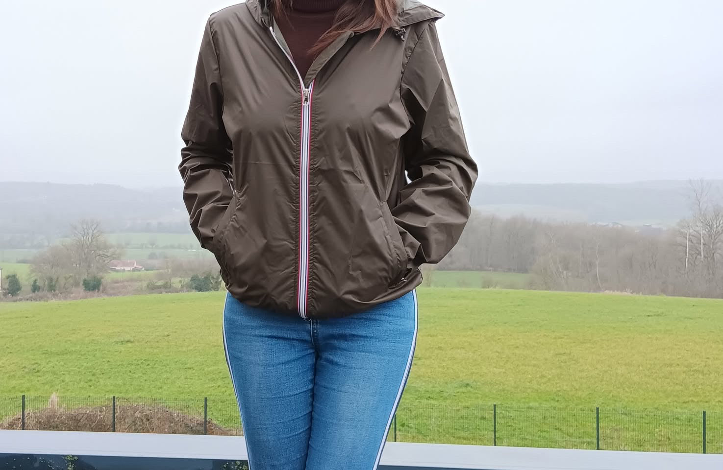 Manteau Imperméable court léger sans doublure kaki Laura Jo - Le Petit Placard