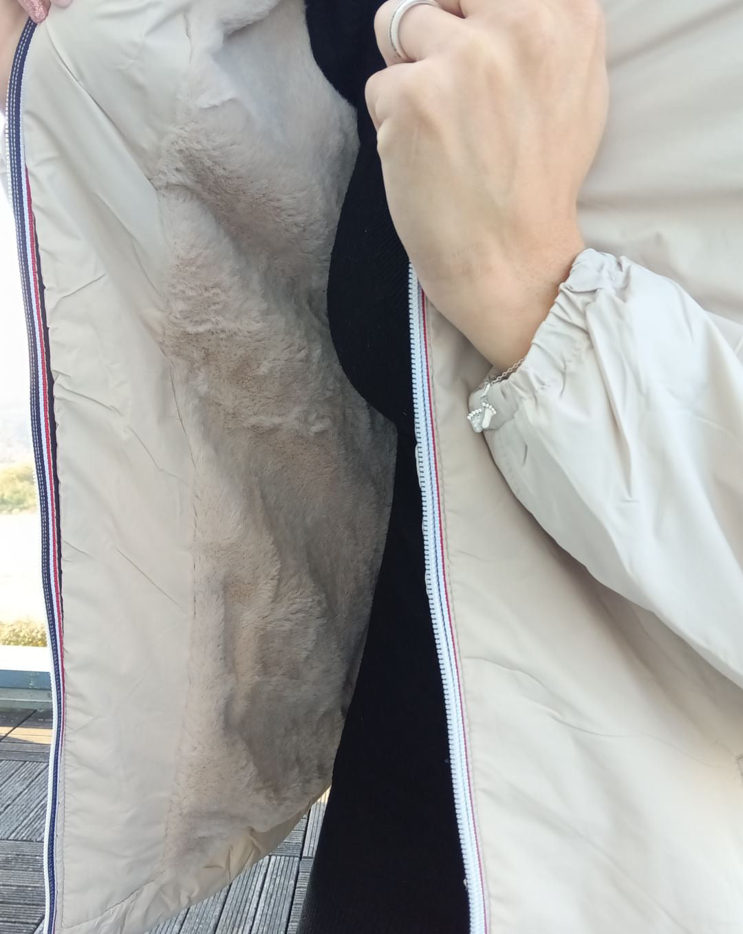 Melya Melody - Manteau court fourré imperméable légerement cintré beige Melya Melody