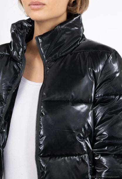 Melya Melody - Manteau court imperméable matelassé noir brillant Melya Melody