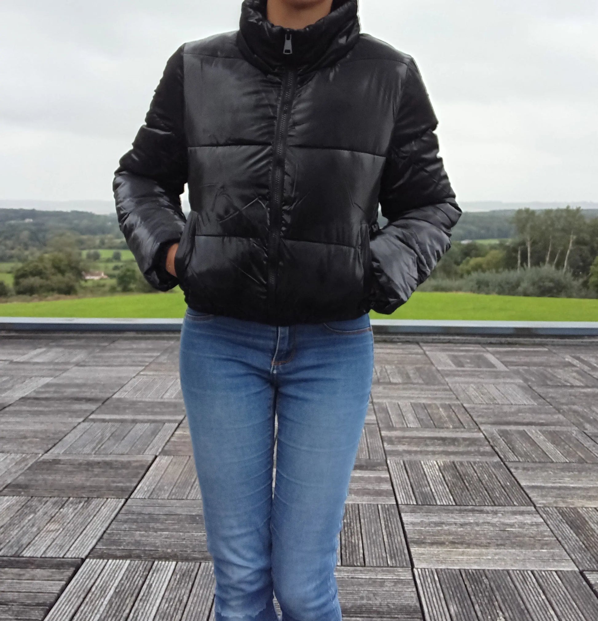 Melya Melody - Manteau court imperméable matelassé noir brillant Melya Melody