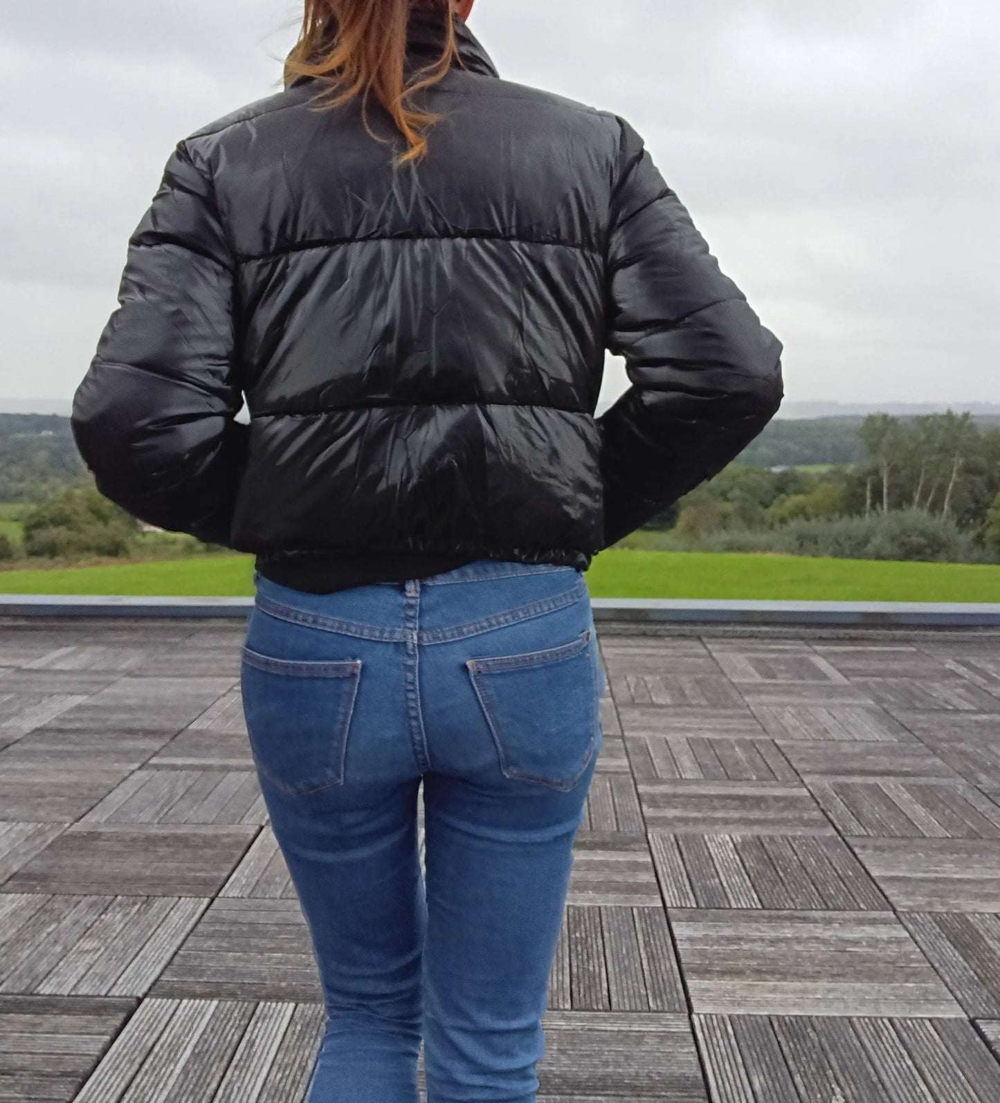 Melya Melody - Manteau court imperméable matelassé noir brillant Melya Melody
