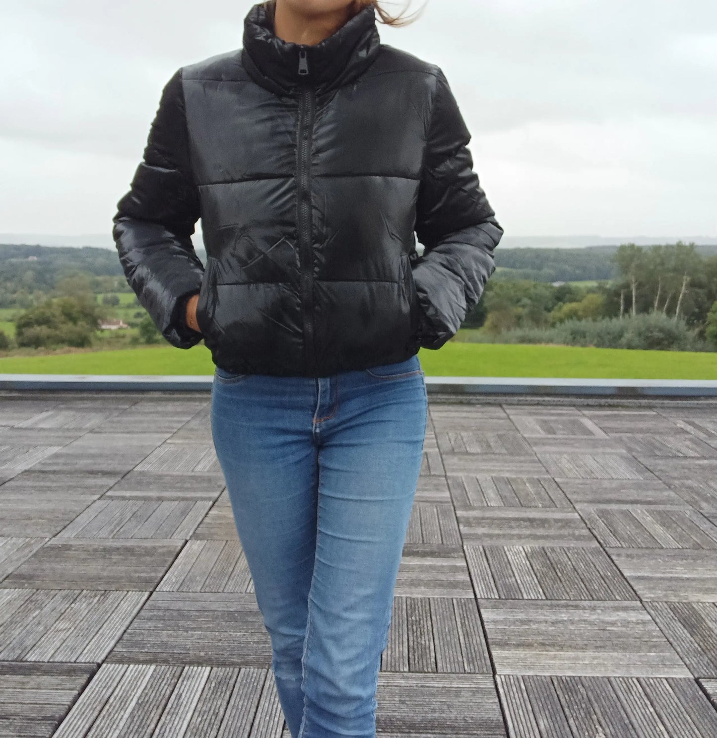 Melya Melody - Manteau court imperméable matelassé noir brillant Melya Melody
