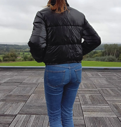 Melya Melody - Manteau court imperméable matelassé noir brillant Melya Melody