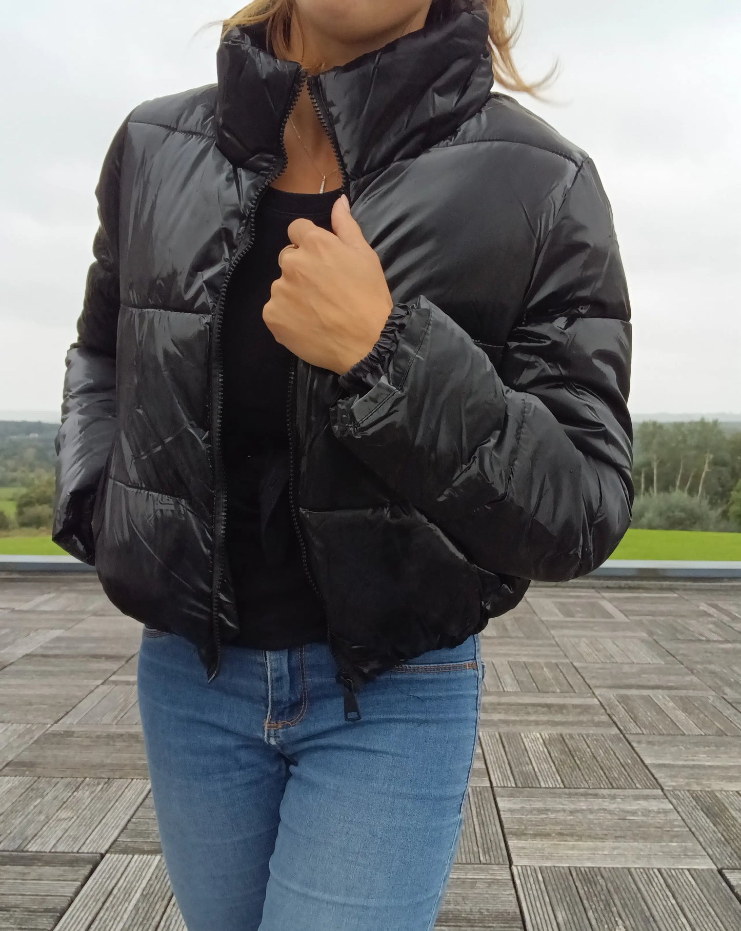 Melya Melody - Manteau court imperméable matelassé noir brillant Melya Melody