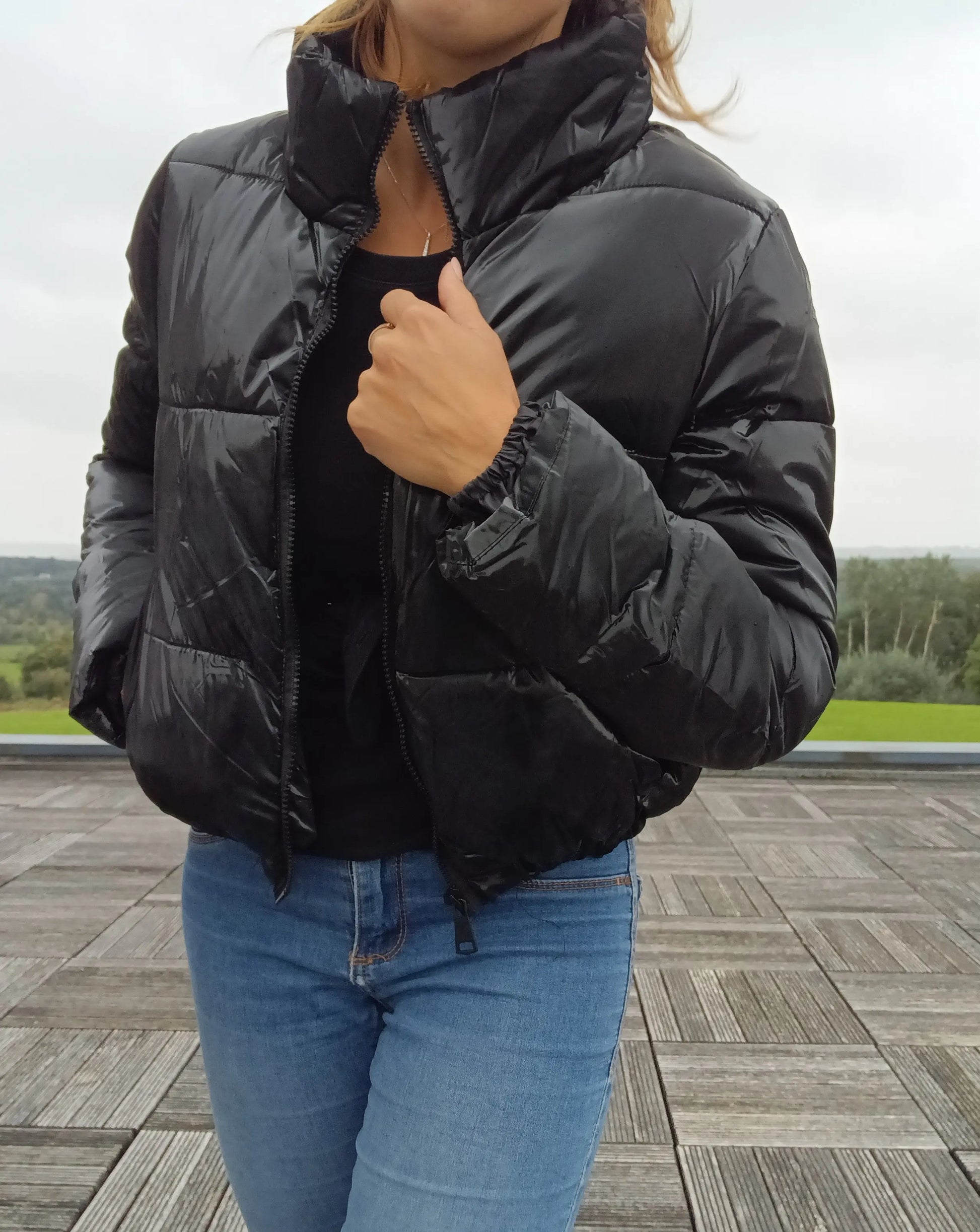 Melya Melody - Manteau court imperméable matelassé noir brillant Melya Melody