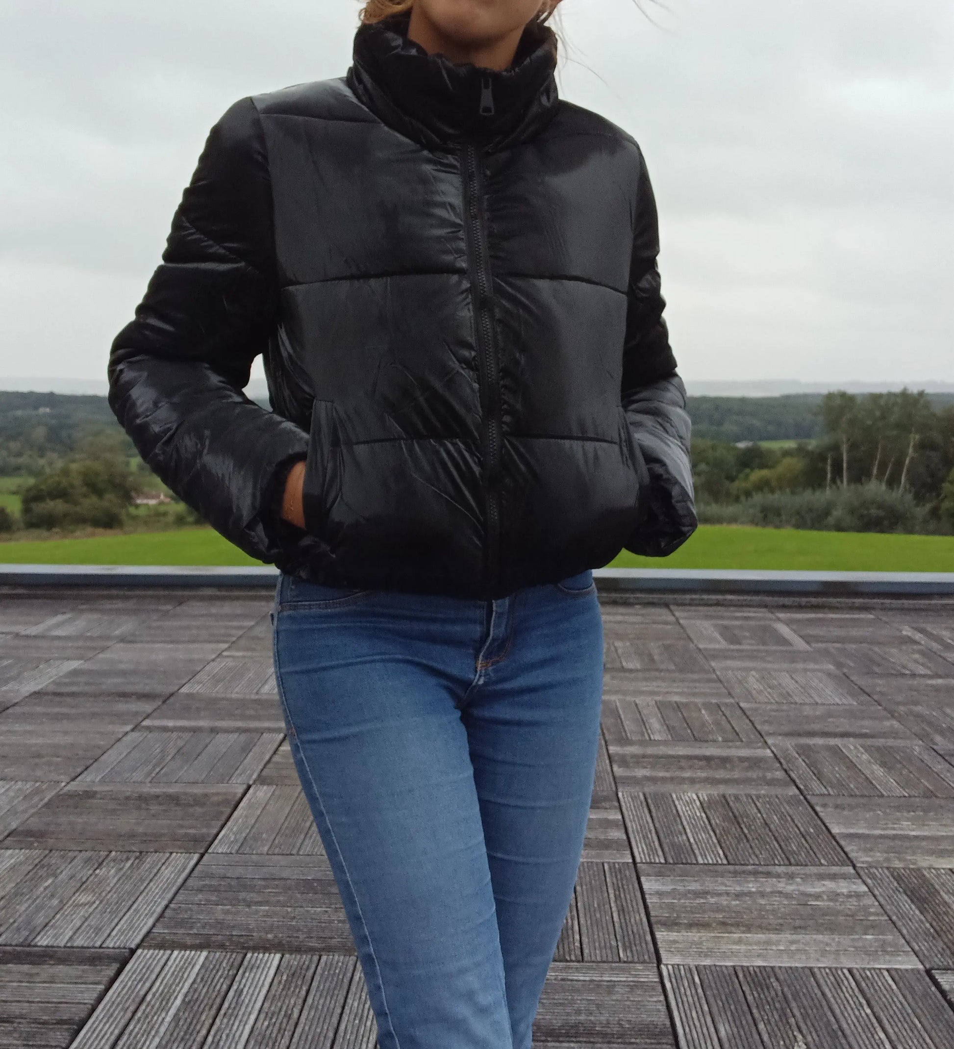 Melya Melody - Manteau court imperméable matelassé noir brillant Melya Melody