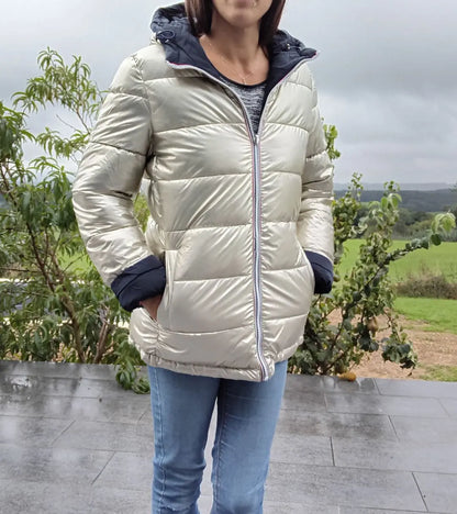 Melya Melody - Manteau court réversible et imperméable matelassé bleu marine/doré Melya Melody