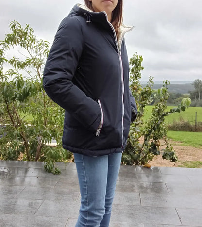 Melya Melody - Manteau court réversible et imperméable matelassé bleu marine/doré Melya Melody