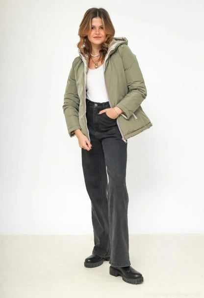 Manteau réversible imperméable Melya Melody femme kaki et doré, montrant les deux côtés du manteau.