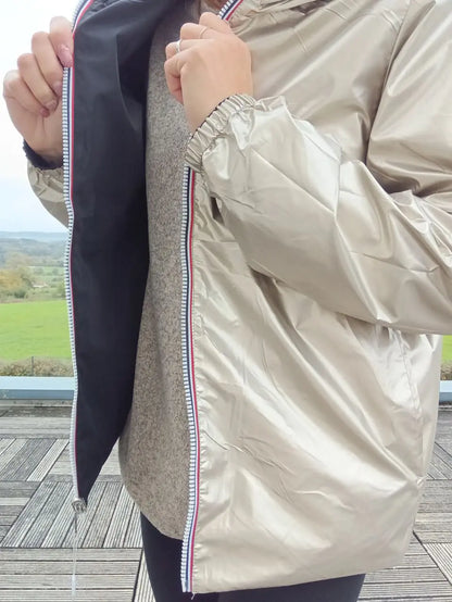 Manteau Court Réversible Imperméable Noir & Doré Grande Taille – Melya Melody Curvy Melya Melody