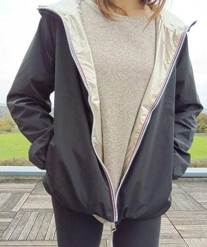 Manteau Court Réversible Imperméable Noir & Doré Grande Taille – Melya Melody Curvy Melya Melody