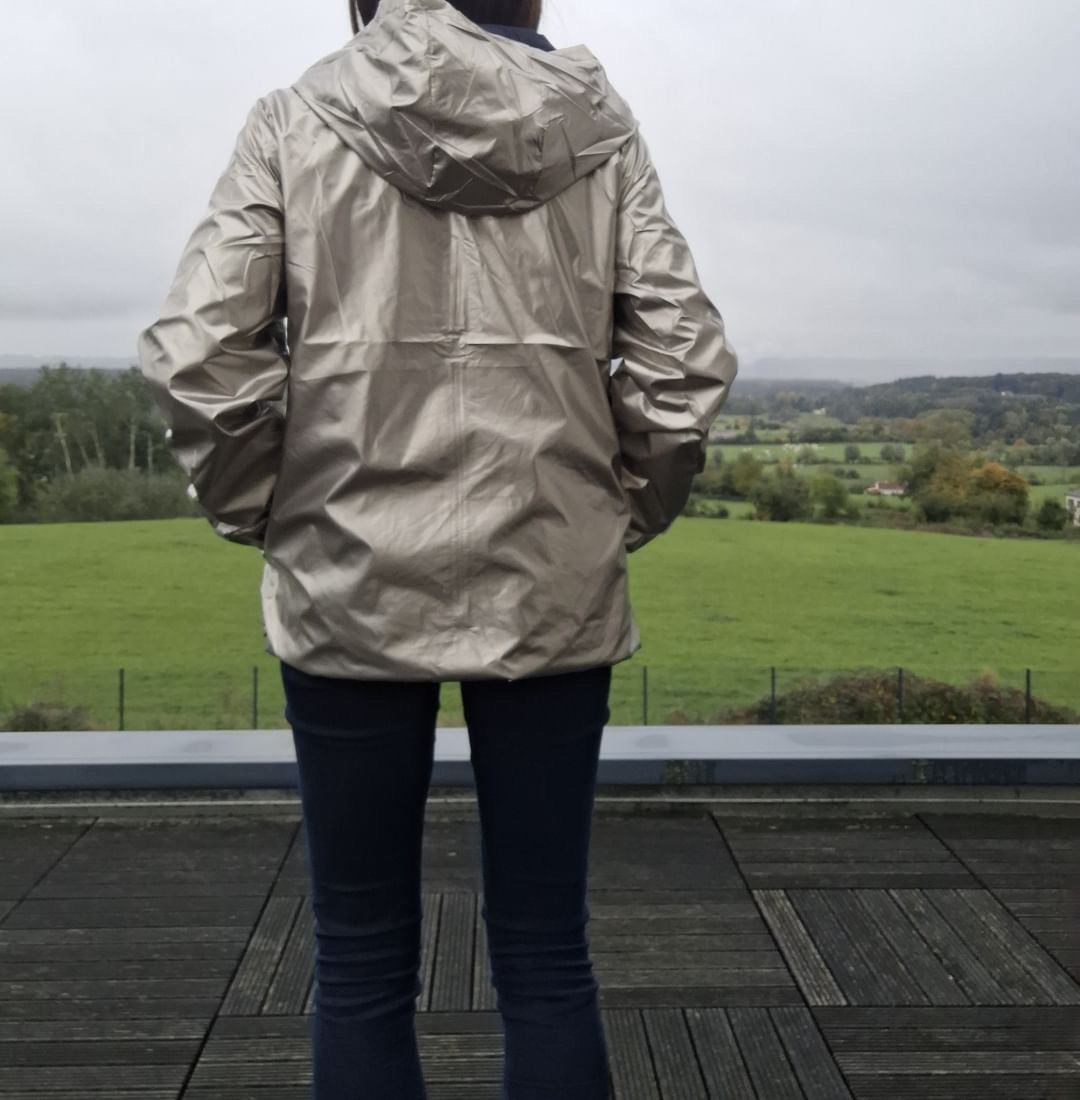 Melya Melody - Manteau court imperméable bleu marine réversible doré - Curvy Melya Melody