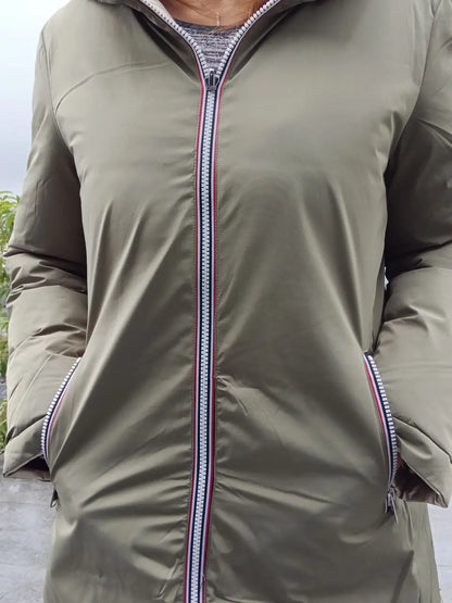 Melya Melody - Manteau long réversible et imperméable matelassé kaki clair/doré - Curvy Melya Melody