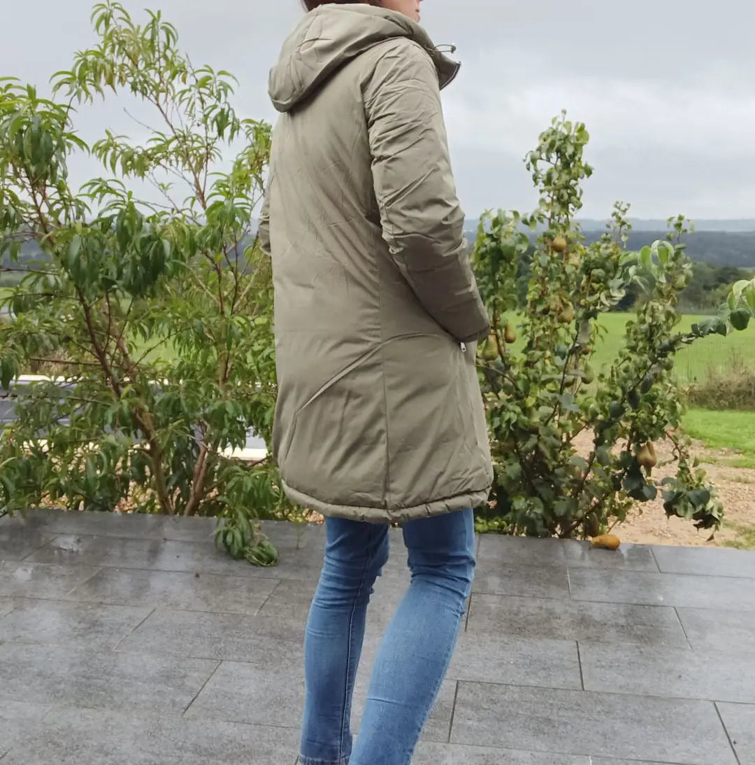 Melya Melody - Manteau long réversible et imperméable matelassé kaki clair/doré - Curvy Melya Melody