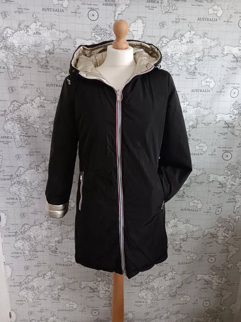 Melya Melody - Manteau long réversible et imperméable matelassé noir/doré - Curvy Melya Melody