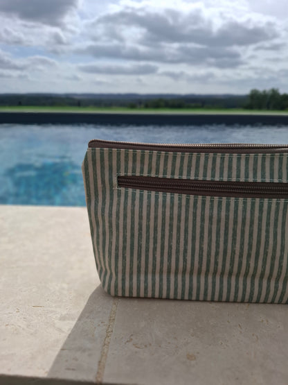 Pochette trousse en tissu imperméabilisé vert d’eau et blanc