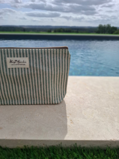 Pochette trousse en tissu imperméabilisé vert d’eau et blanc