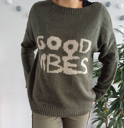 Pull mailles kaki inscription “good vibes” doré - Le Petit Placard