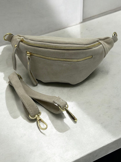 Sac banane croute de cuir velours 2 poches beige clair - Le Petit Placard