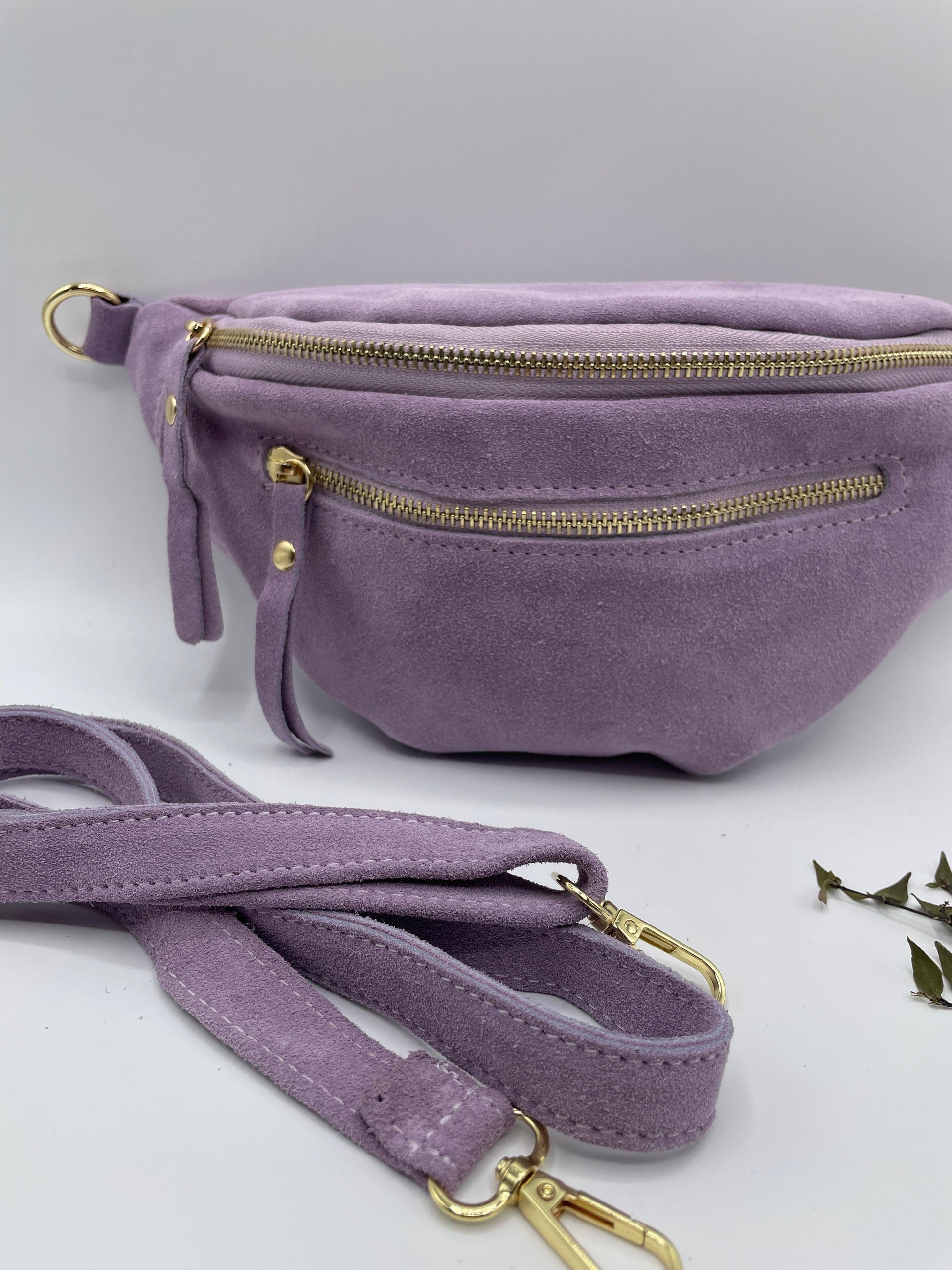 Sac banane cuir velours daim 2 poches lilas - Le Petit Placard