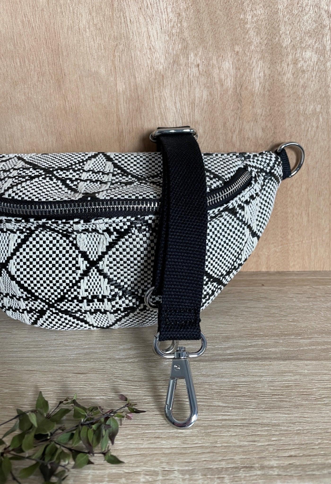 Sac banane effet tissu tressé noir et blanc - Le Petit Placard