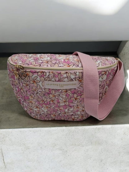 Sac banane fleuri rose en coton liberty – vue principale – Le Petit Placard