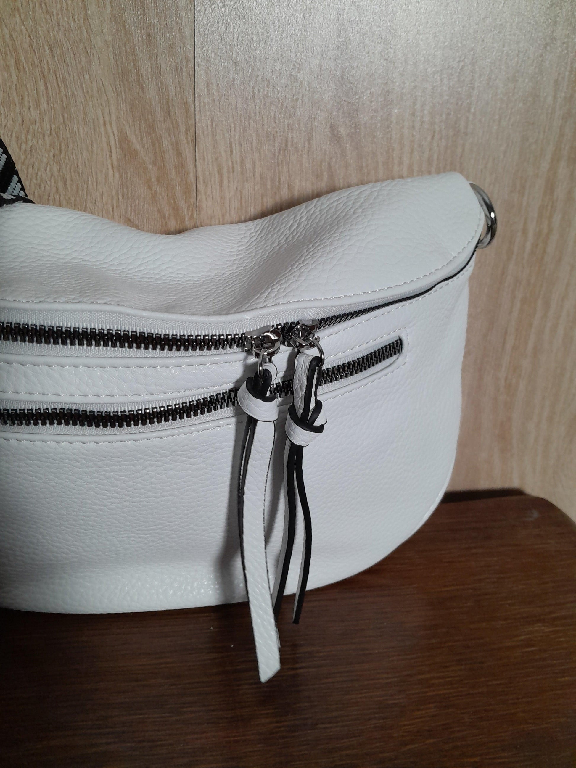 Sac banane simili cuir 2 poches sangle fantaisie blanc - Le Petit Placard