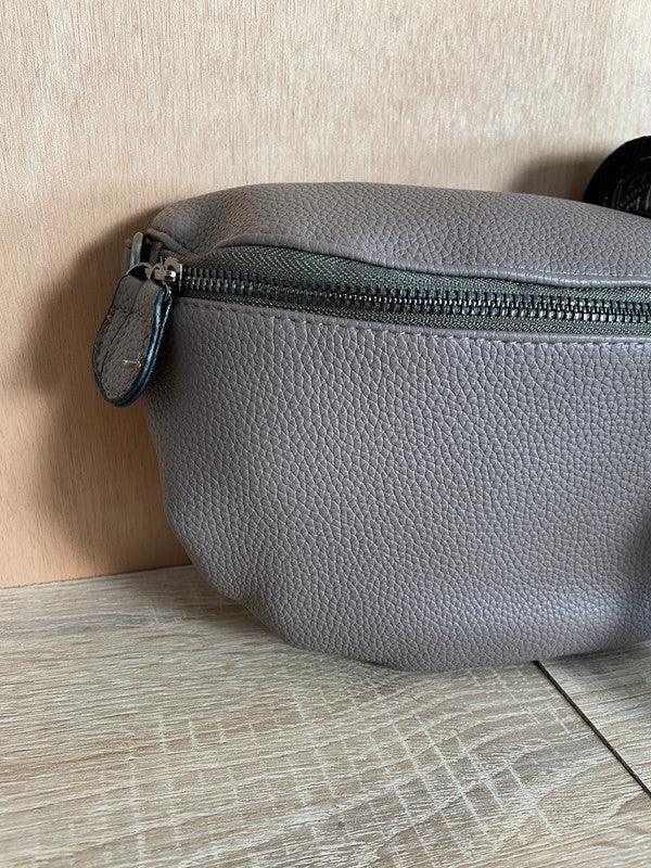 Sac banane simili cuir taupe sangle fantaisie - Le Petit Placard