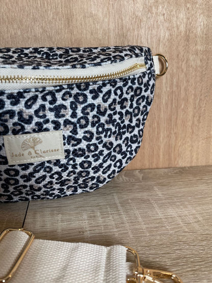 Sac banane tissu coton Jade et Clarisse motifs leopard noir et blanc - Le Petit Placard