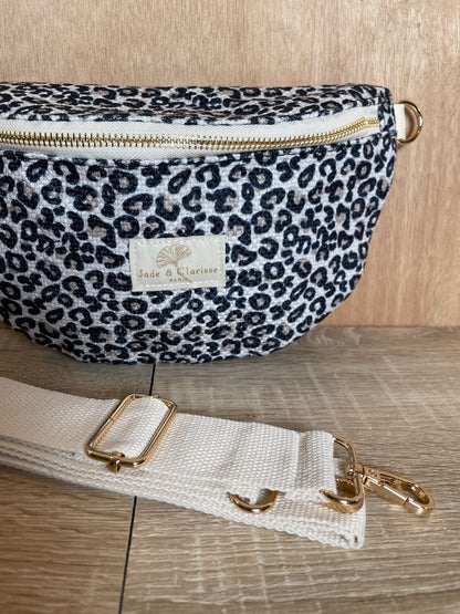 Sac banane tissu coton Jade et Clarisse motifs leopard noir et blanc - Le Petit Placard