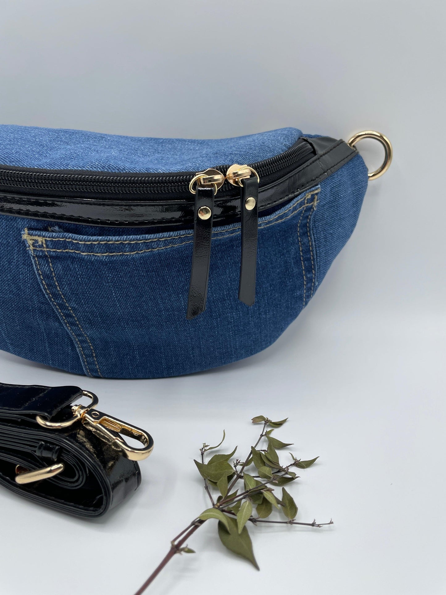 Sac banane tissu jean foncé et noir - Le Petit Placard