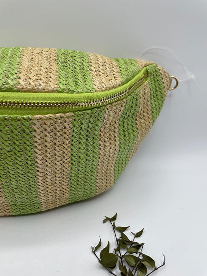 Sac banane tressé raphia beige et vert - Le Petit Placard