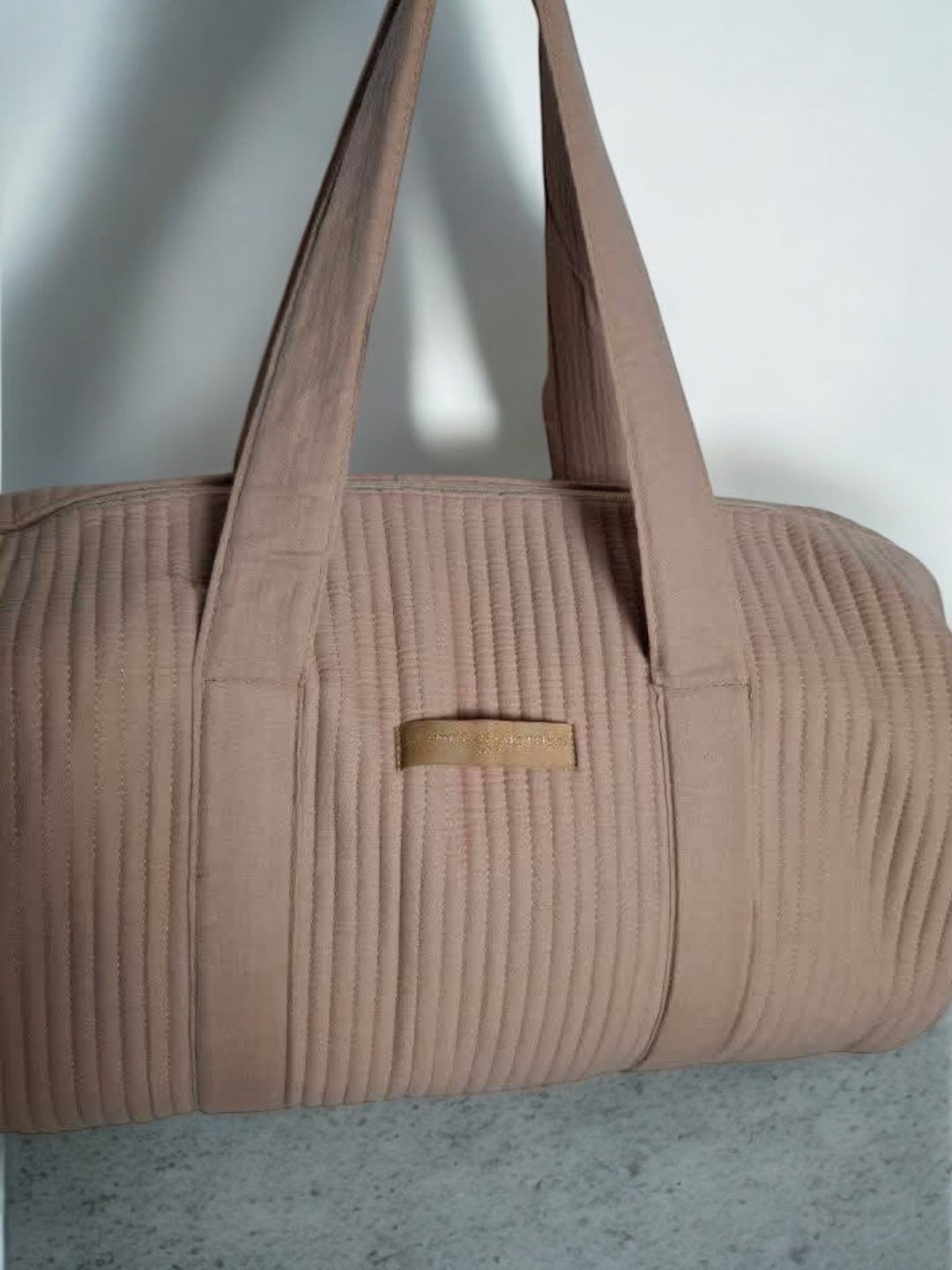 Sac polochon en coton matelassé beige 'La ptite cachotiere' - Le Petit Placard