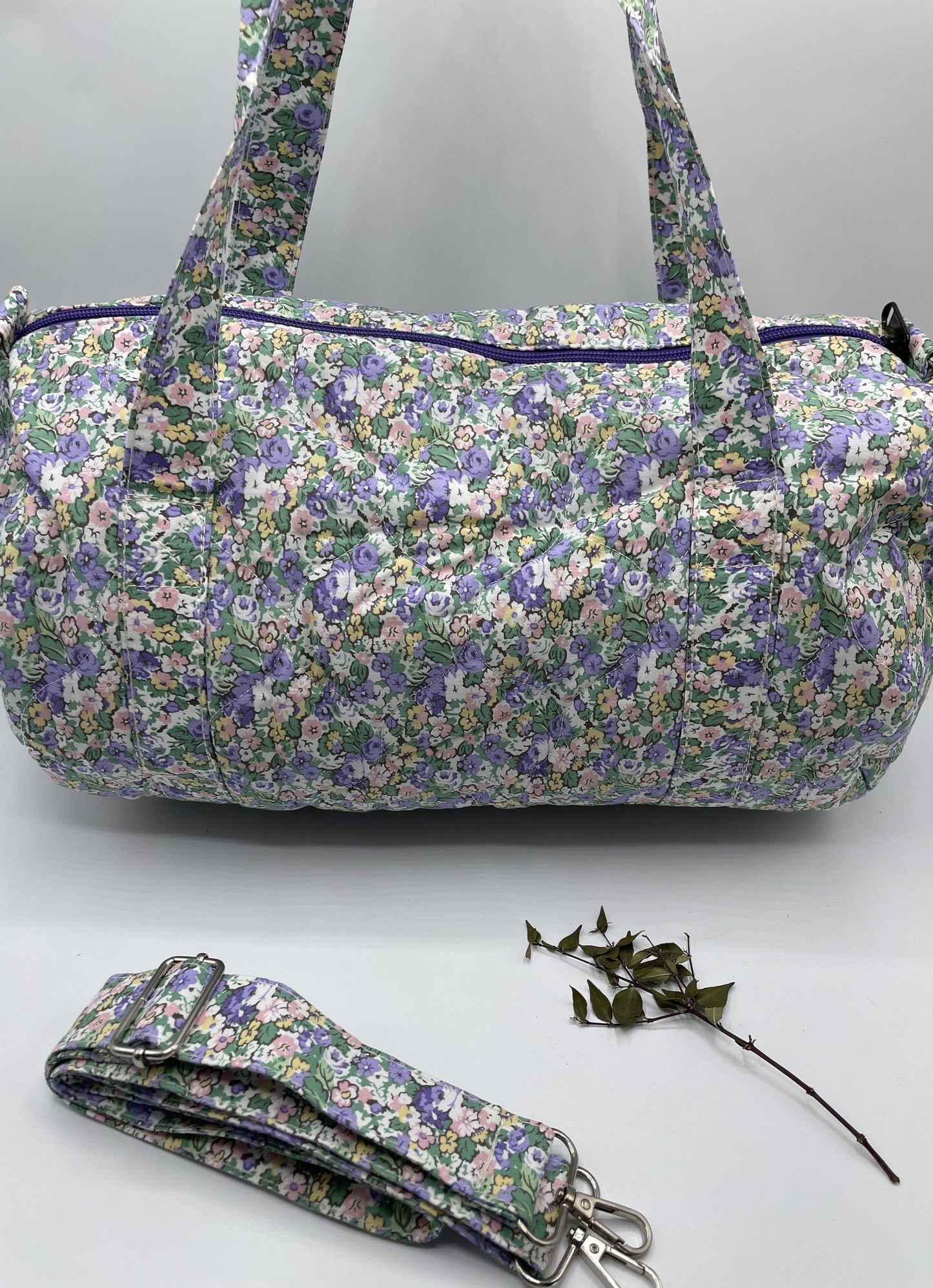 Sac polochon en coton matelassé liberty violet - Le Petit Placard