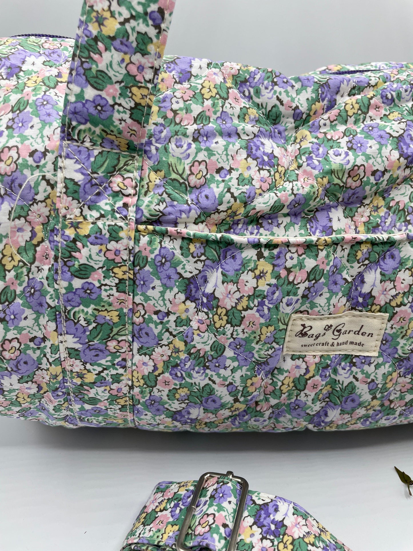 Sac polochon en coton matelassé liberty violet - Le Petit Placard