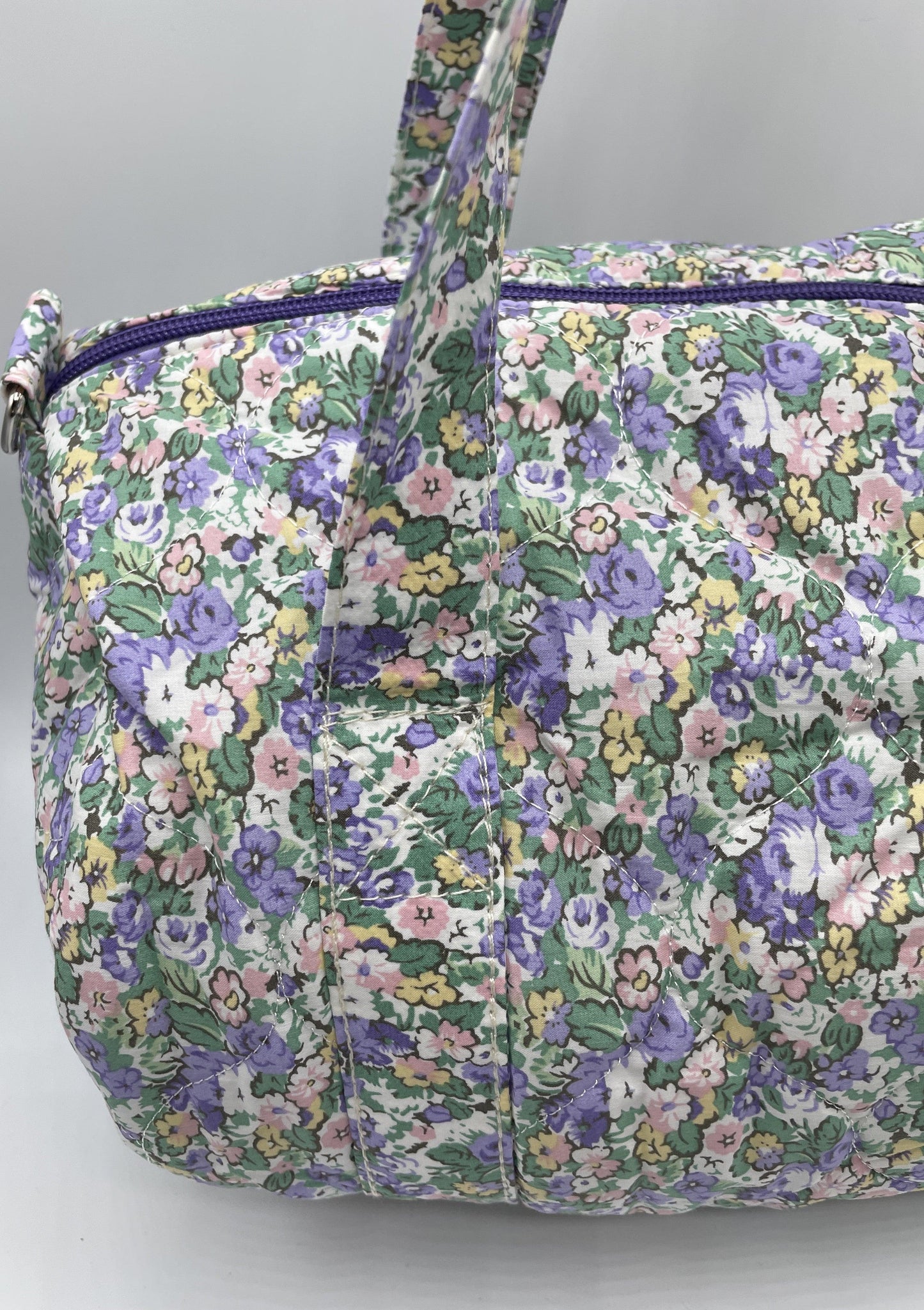 Sac polochon en coton matelassé liberty violet - Le Petit Placard