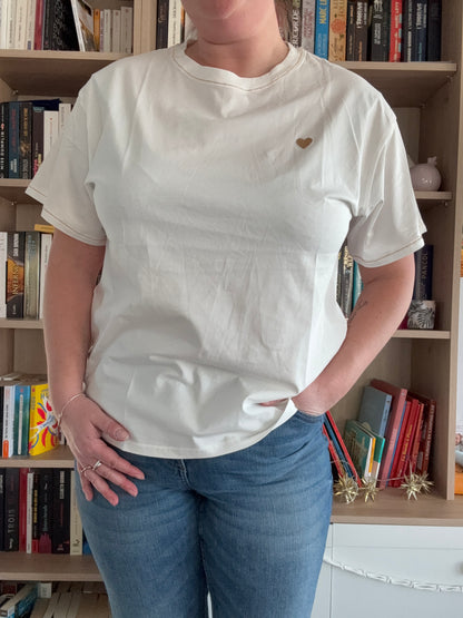 Camiseta Blanca Corazón Dorado