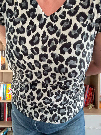 tshirt leopard gris detail