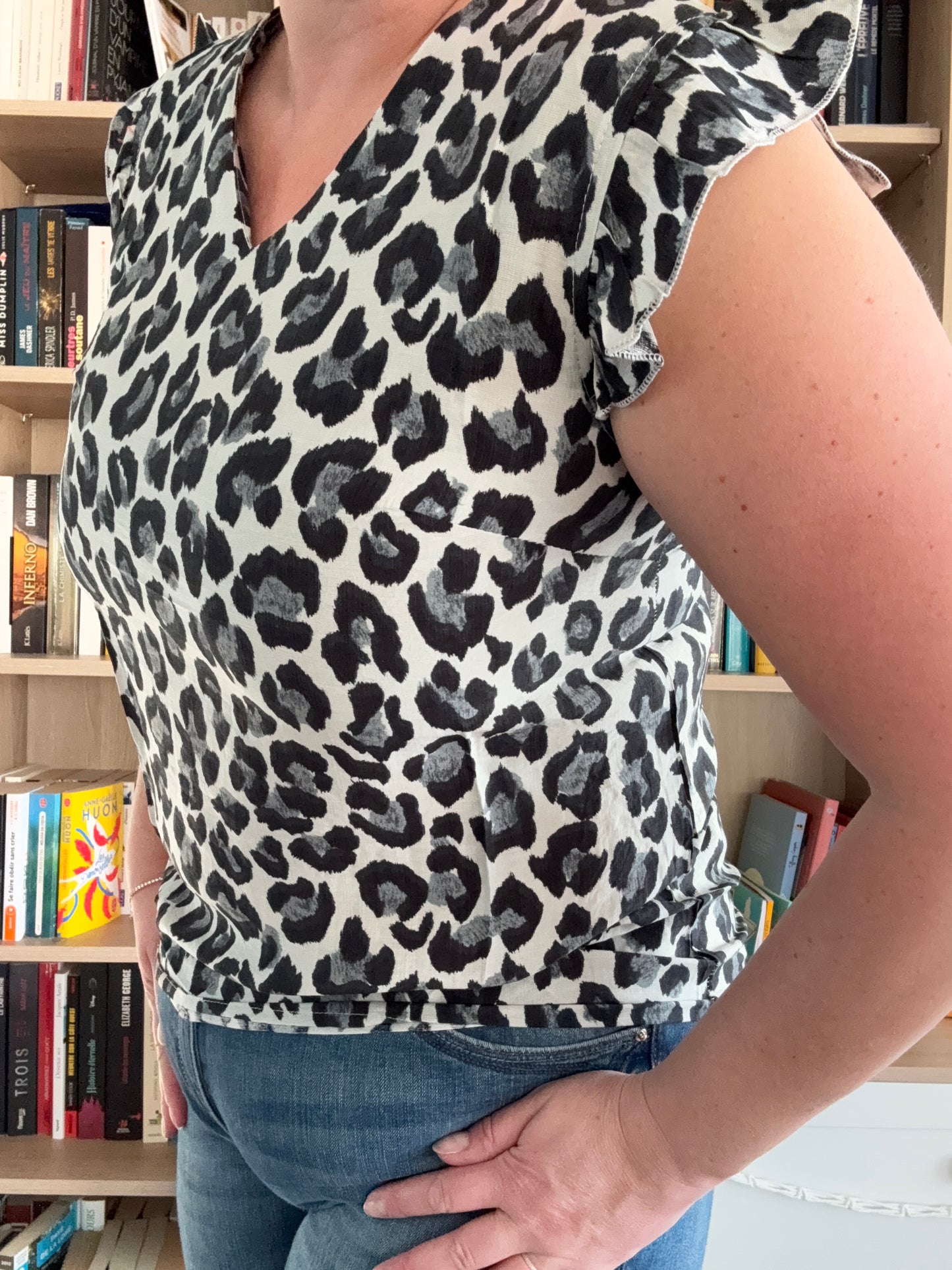 t shirt leopard gris noir vue cote