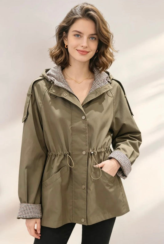 Veste coupe-vent kaki femme avec capuche et doublure à motifs, taille S à 5XL, cintrée à cordon ajustable et poches pratiques.